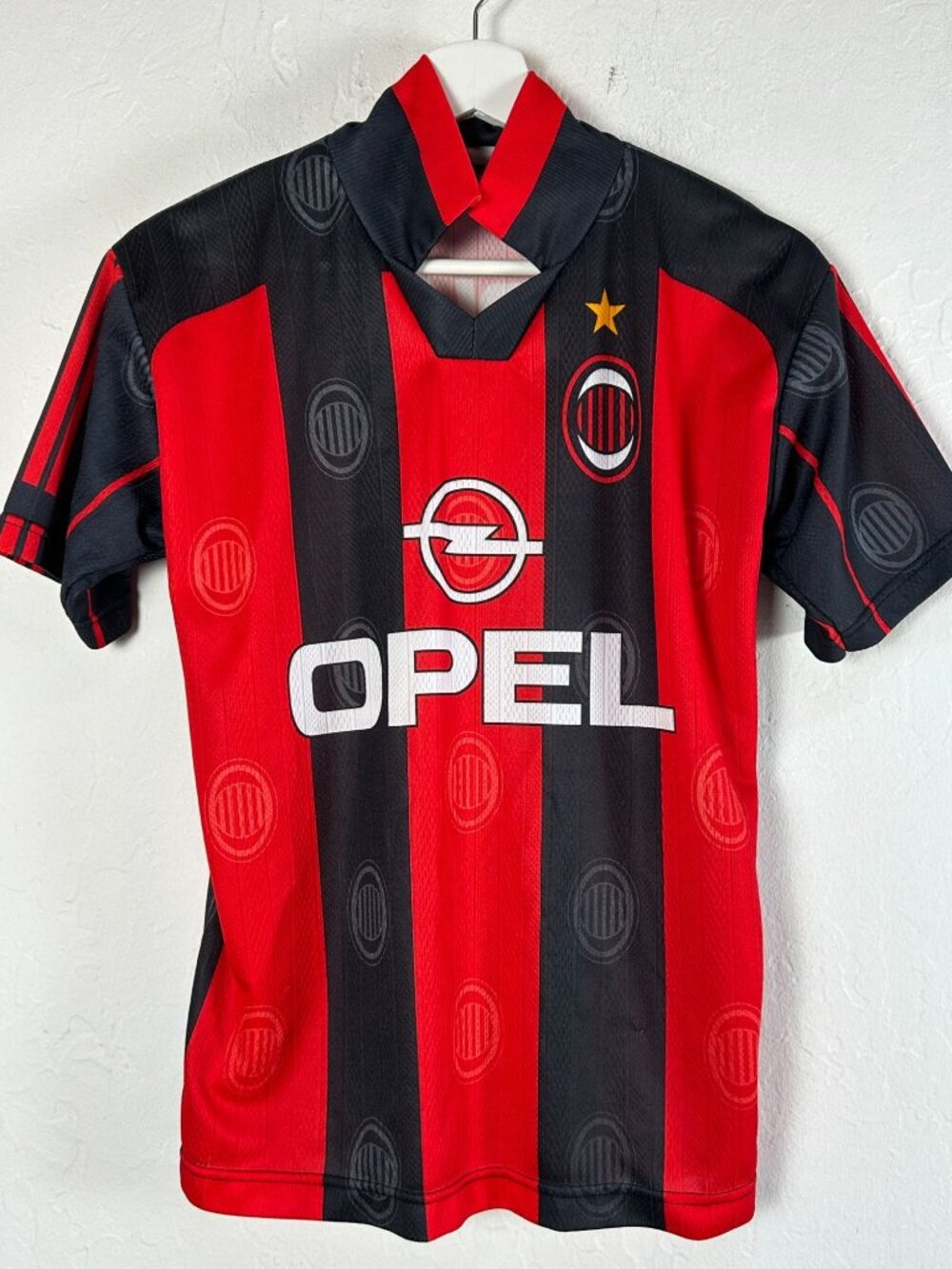 90s AC Milan Bierhoff #20 Soccer Jersey Red/Black Stripes Opel Logo Small Italy